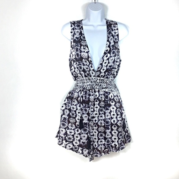 Lost & Wonder Violeta Romper Size Large - Picture 3 of 6